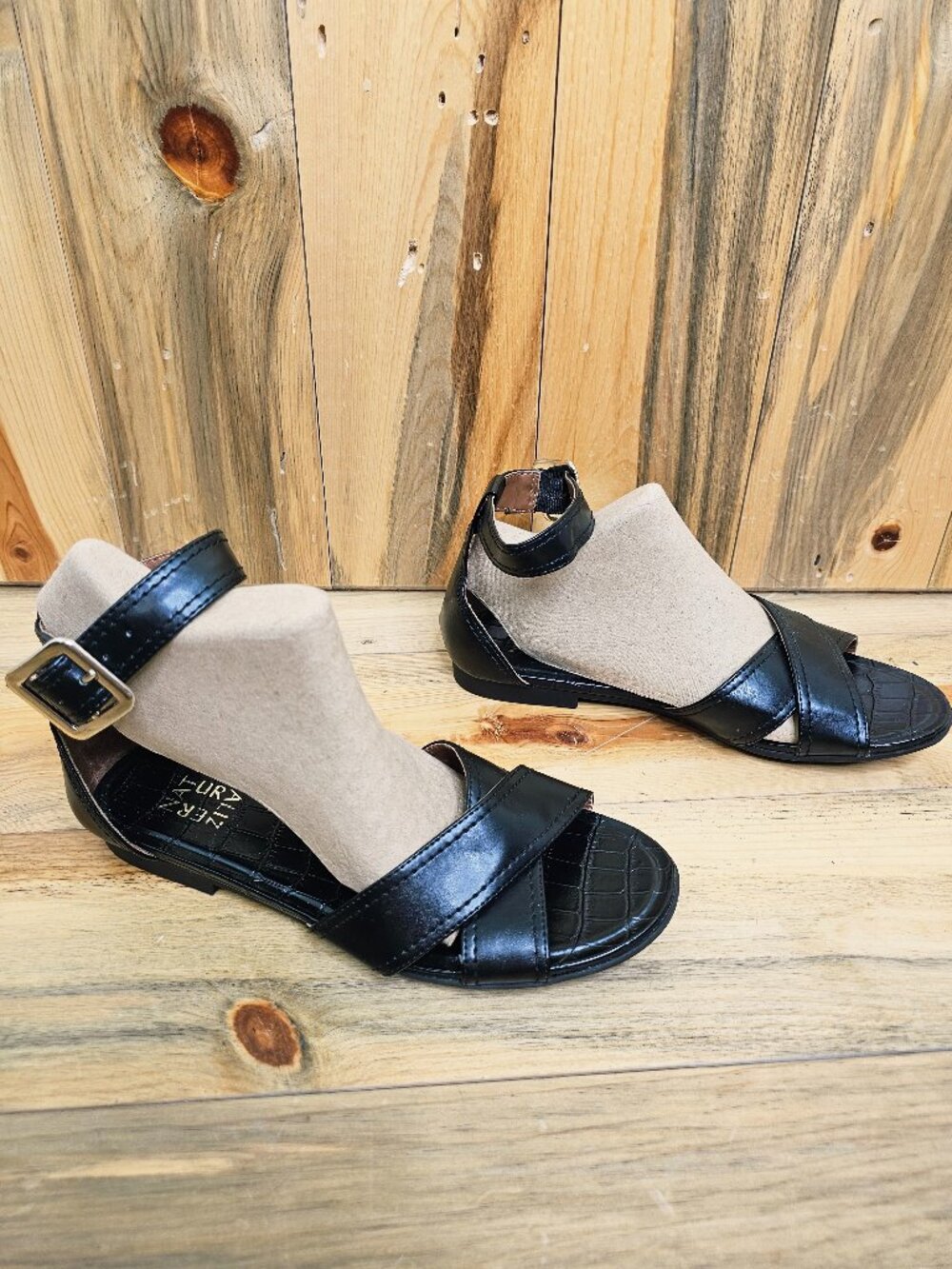 Naturalizer Sausalito Ankle Strap Sandal Size 9.5 Wide
